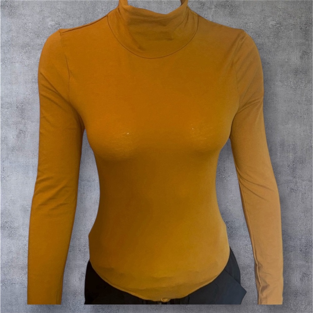 NWT AMBIANCE WOMEN TURTLENECK LONG SLEEVE Bodysuit size LARGE